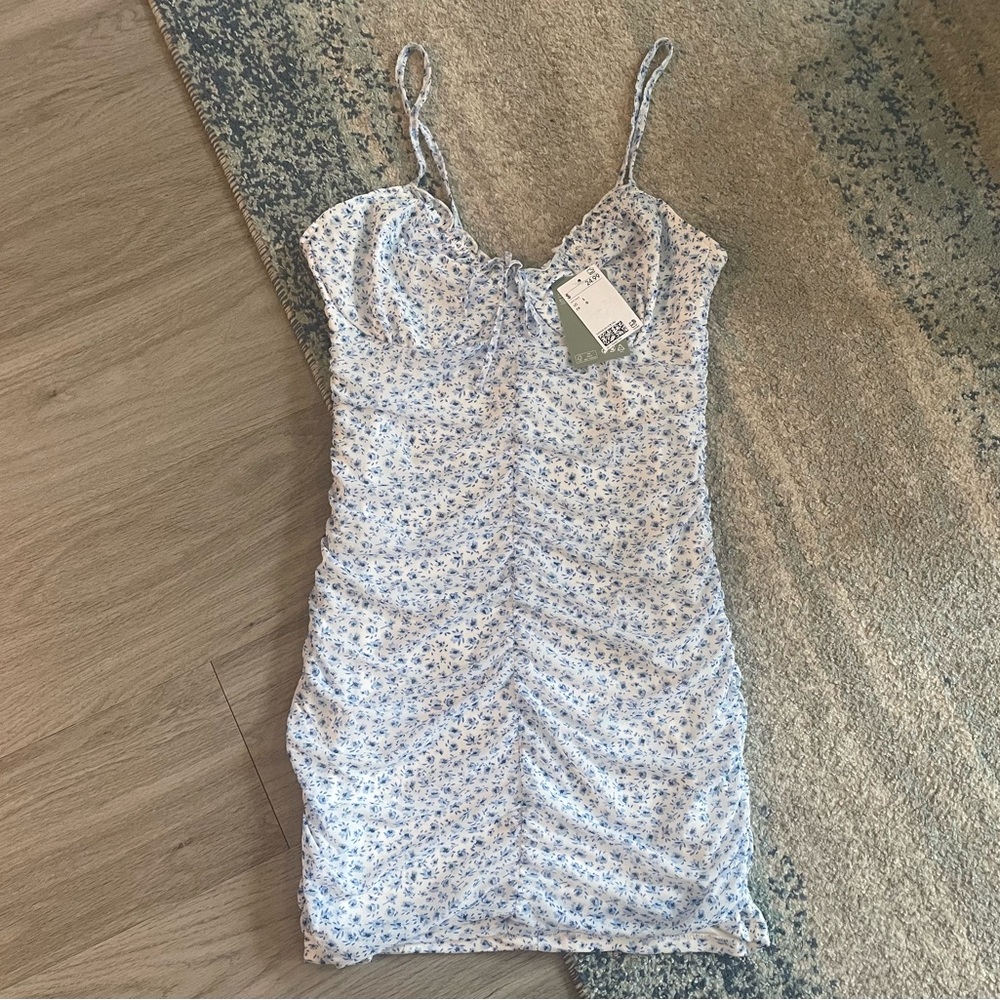 NWT H&M Divided Ruched Floral Dress